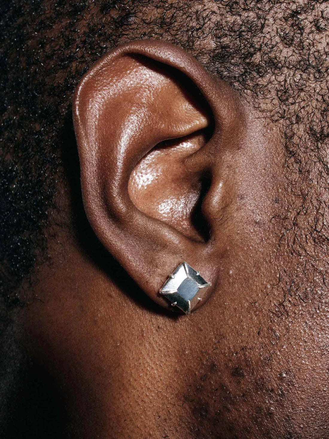 LARGE SINGLE FAKE DIAMOND EARRING - PRINCESS