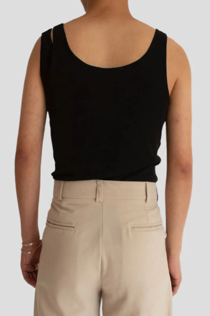 DOUBLE SHOULDER