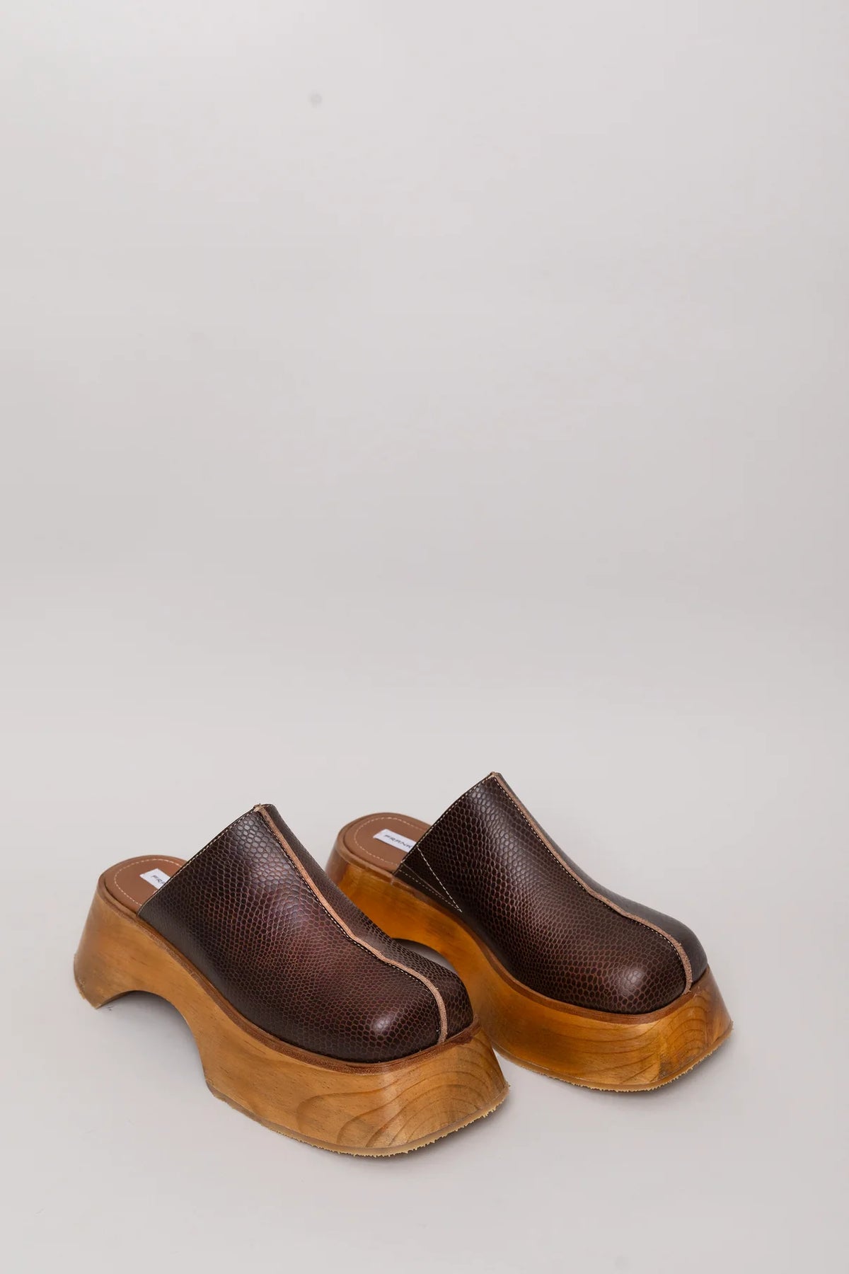 JACKIE CLOG BROWN