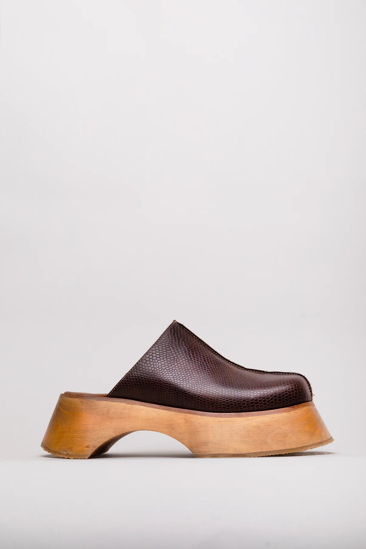 JACKIE CLOG BROWN