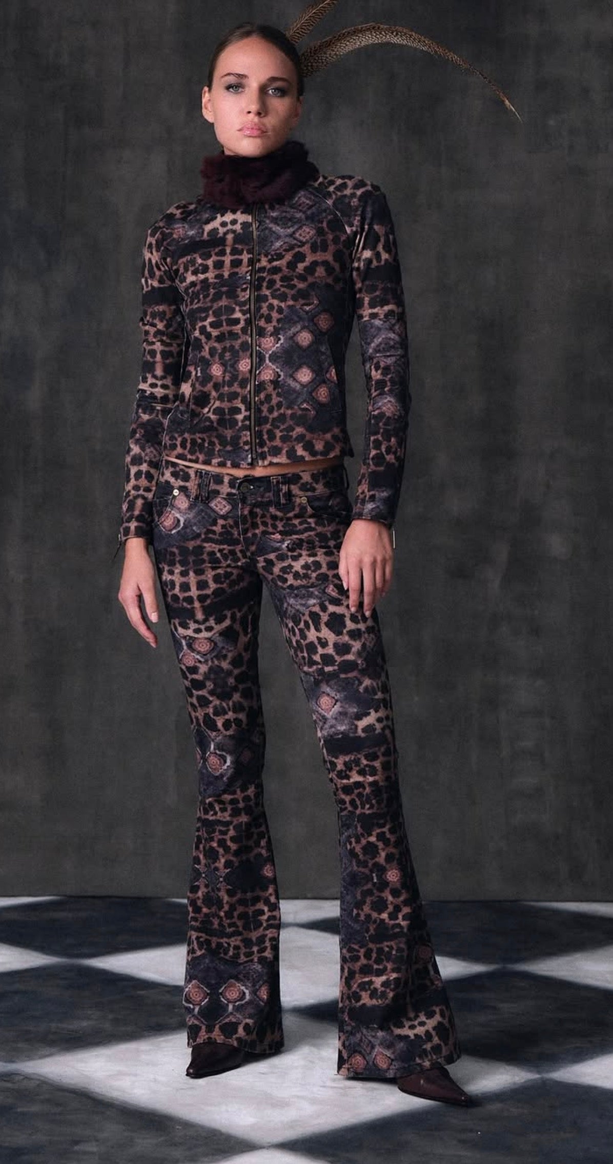 ANIMAL PRINT FLARED JEANS