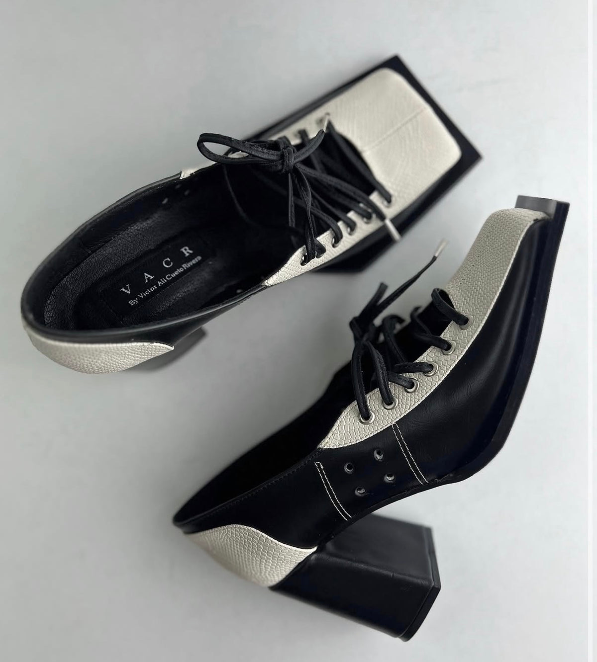 BOWLING HEELS