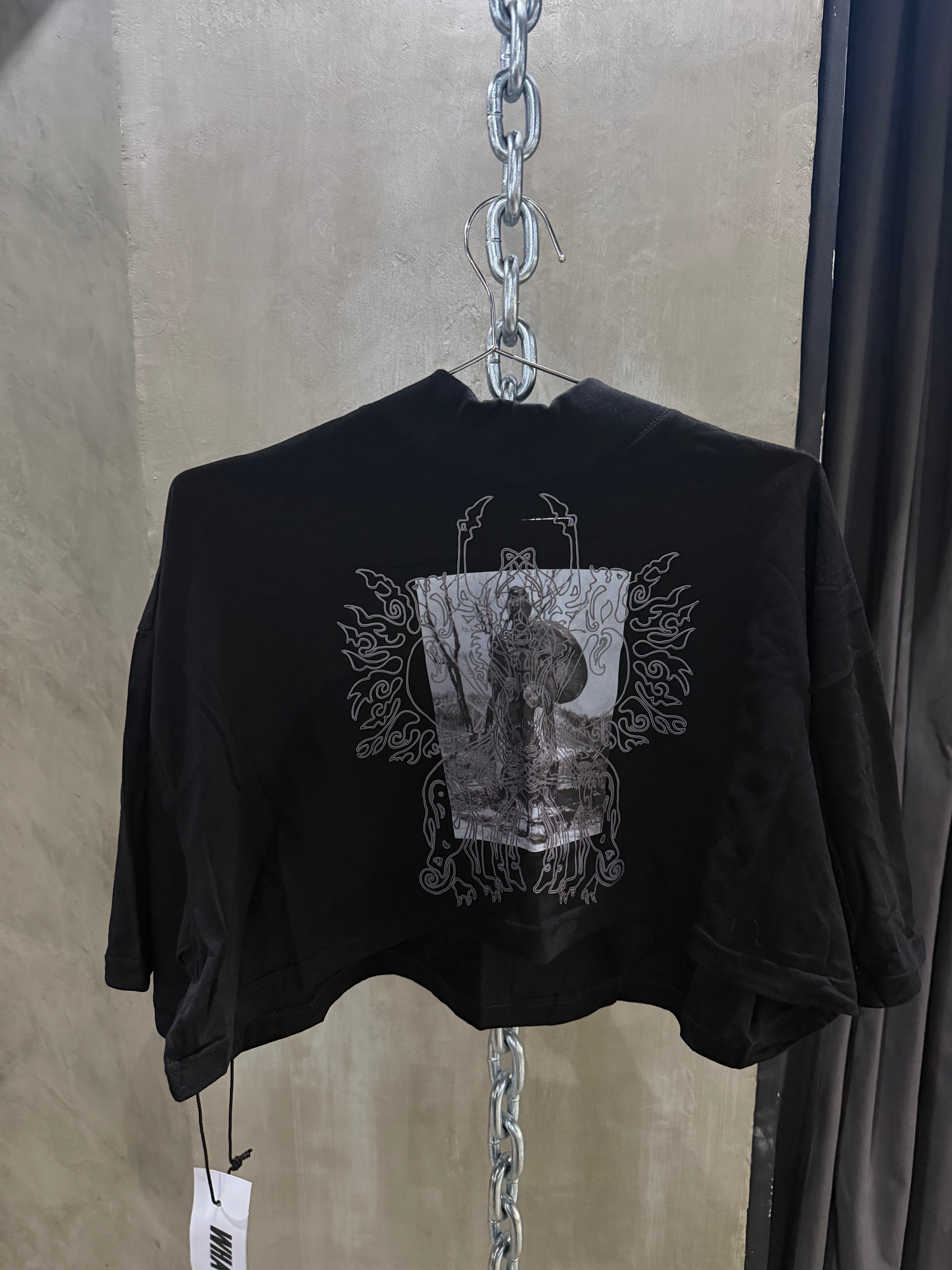 WHATISREAL REMERA BOO CROP