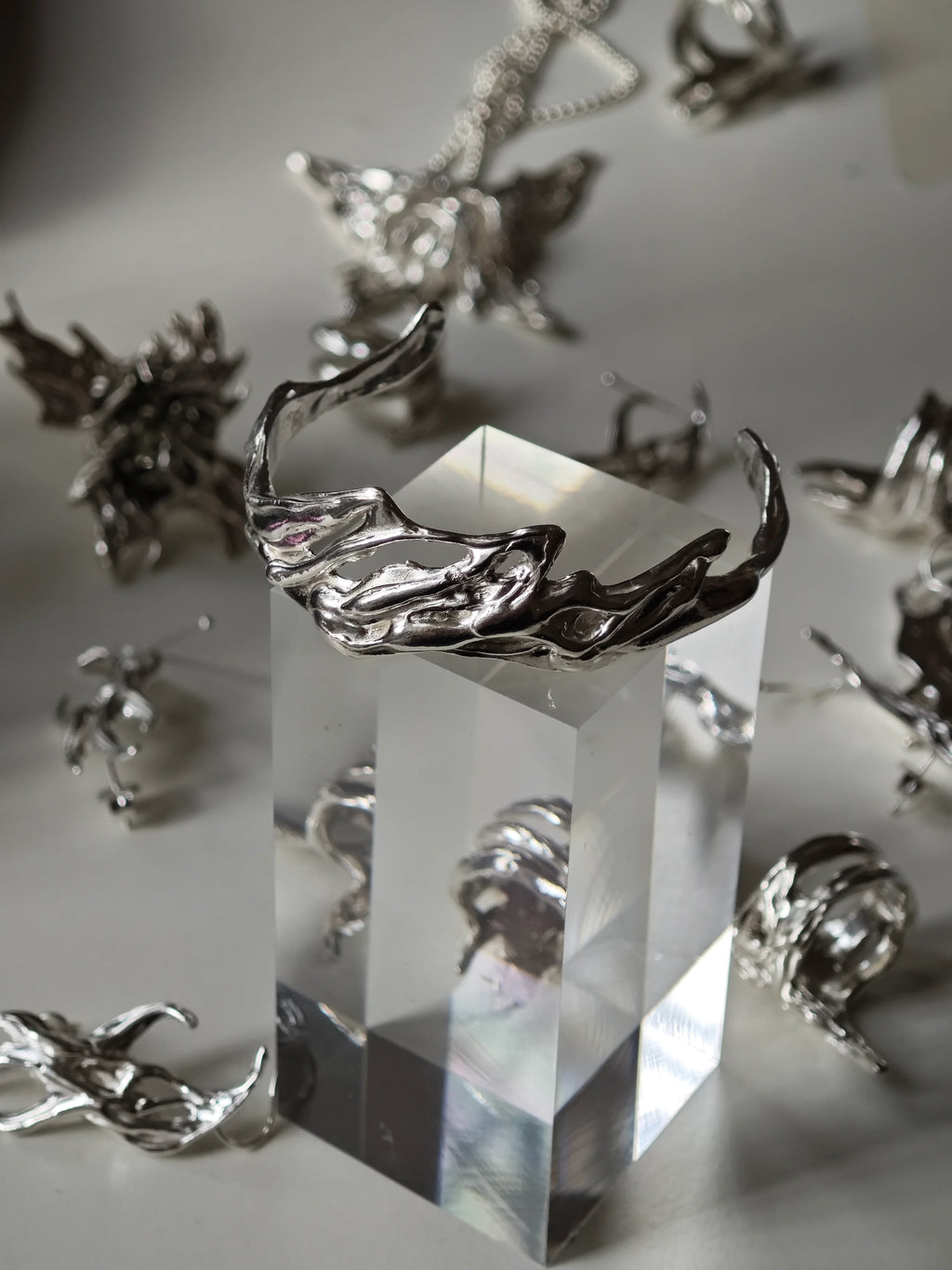 OLATU EARRING