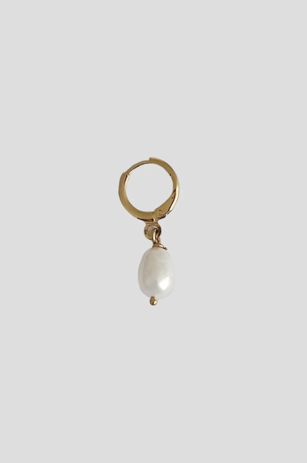 SMALL PEARL HOOP