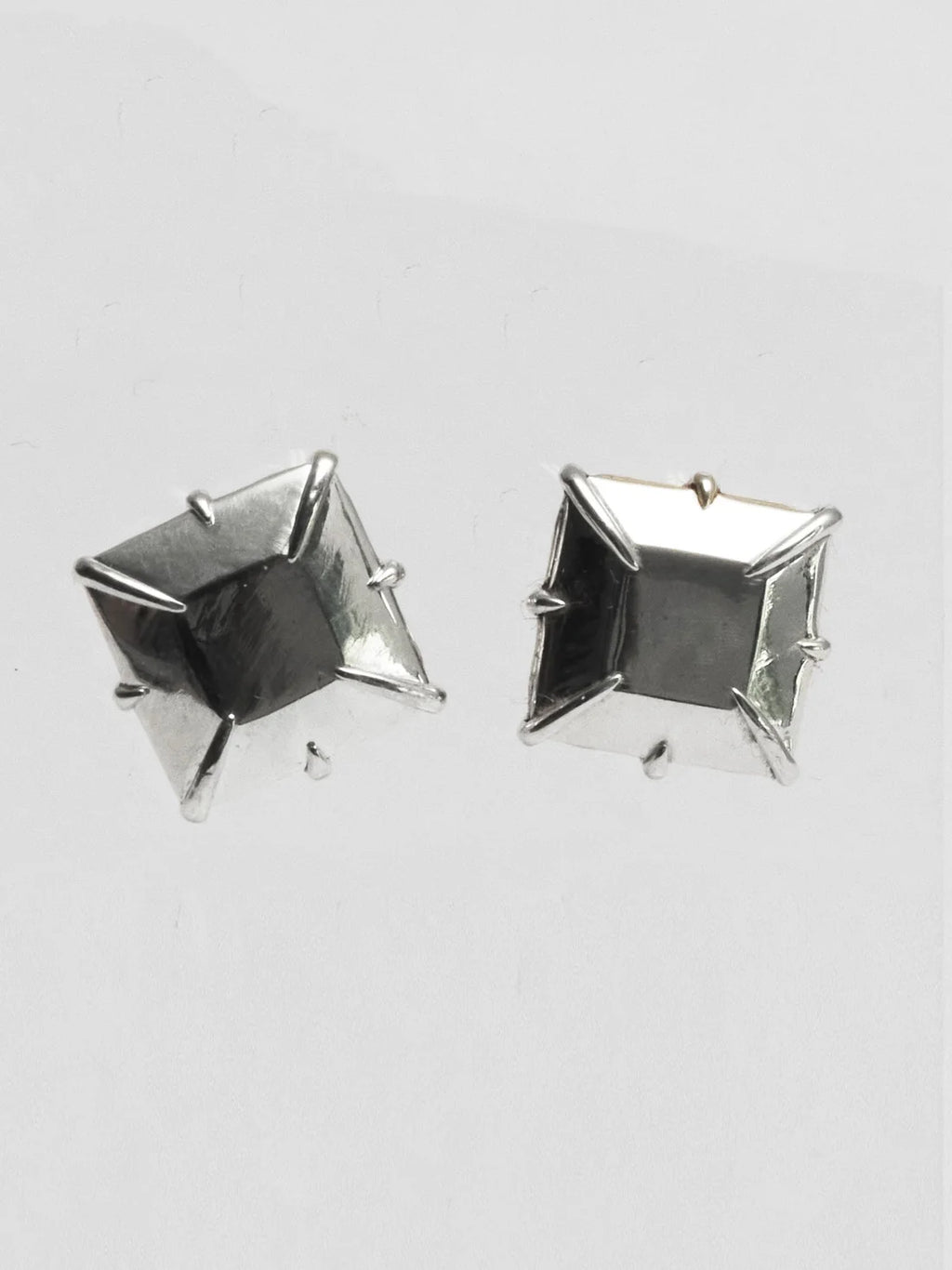 LARGE SINGLE FAKE DIAMOND EARRING - PRINCESS