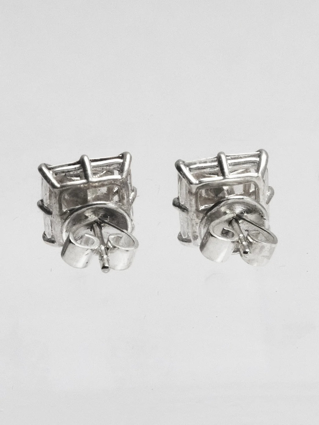LARGE SINGLE FAKE DIAMOND EARRING - PRINCESS