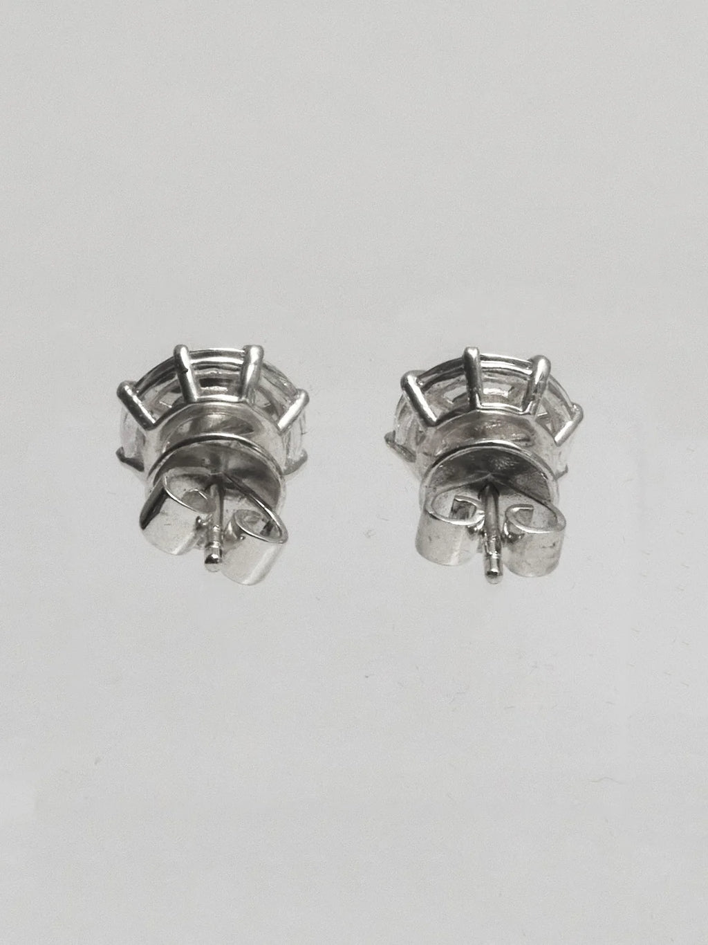 LARGE SINGLE FAKE DIAMOND EARRING - ROUND