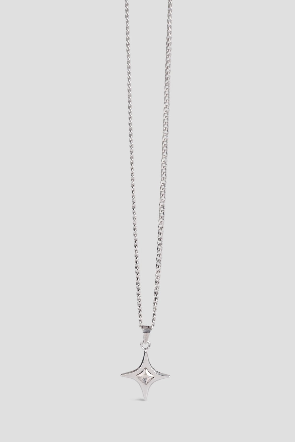 SPIKE STAR NECKLACE