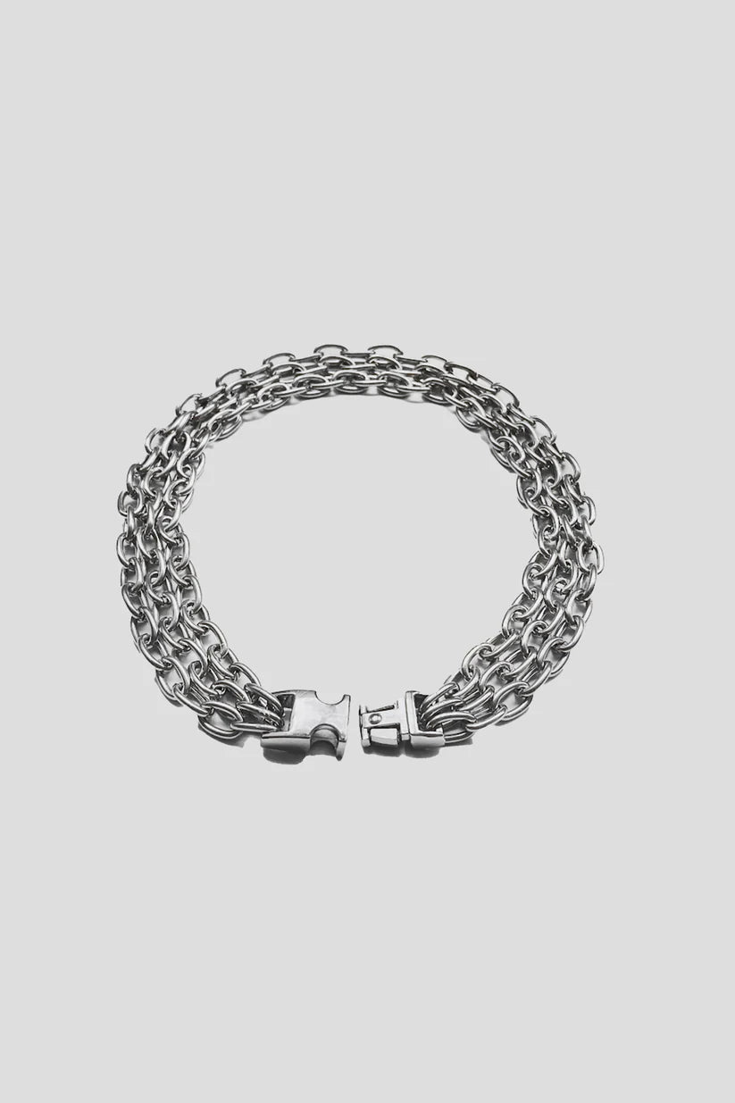 TRIPLE CHAIN NECKLACE