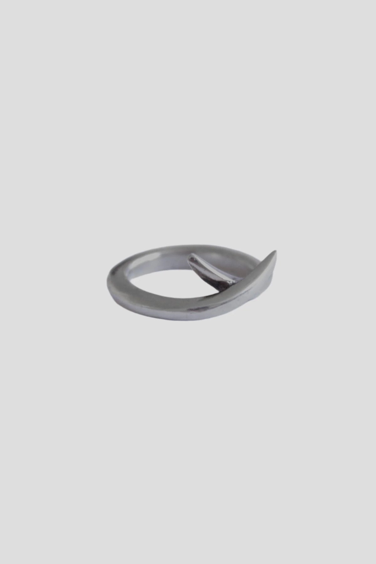 SPIKE RING